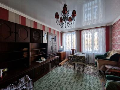 2-комнатная квартира, 49 м², 2/2 этаж, Пищевиков 9 — Титова за 8.8 млн 〒 в Семее