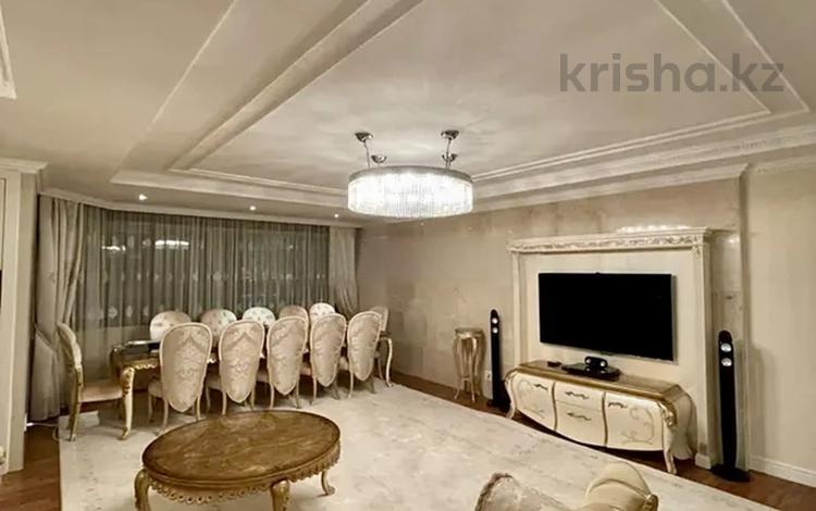 4-комнатная квартира · 173 м² · 7 этаж, Кошкарбаева 2 за 130 млн 〒 в Астане, Сарайшык р-н — фото 2