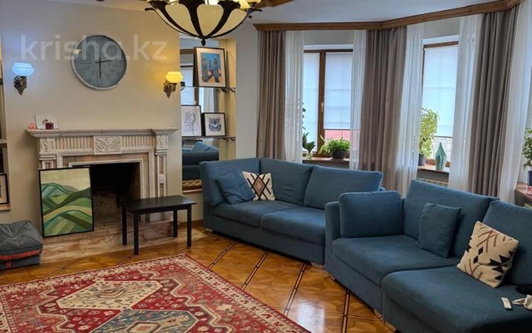 Отдельный дом · 5 комнат · 240 м² · 8 сот., Жуковского — Кабанбай батыра за 215 млн 〒 в Алматы, Медеуский р-н — фото 2