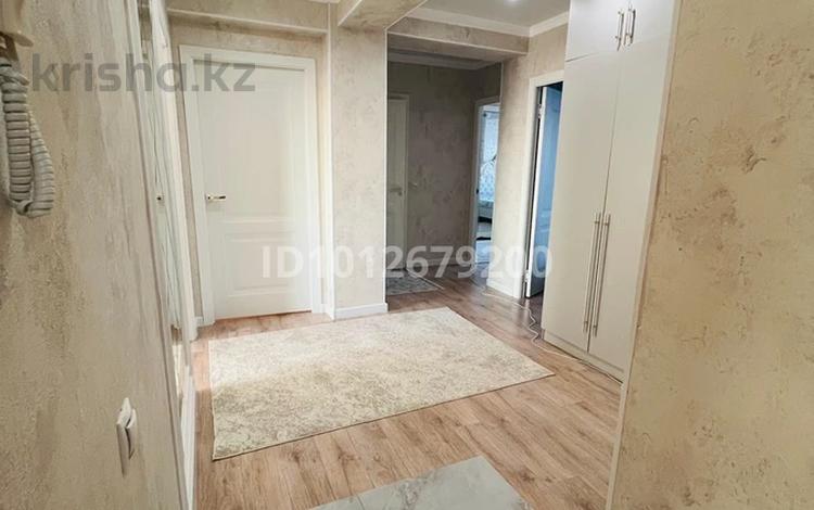 3-комнатная квартира · 78.8 м² · 5/5 этаж, Алтын Орда — З комнатная, с полностью изолированными комнатами, квартира в мкрн Alma city 5 Достаточно развитая инфраструктура (медицинские учреждение, магазины и супермаркеты, детсад. школы, кафе и рестораны) квартира не угловая, окны находятся с востока и с западных сторонах. + кладовка в подвале, Торг мин. Срочно. за 35.5 млн ₸ в Алматы, Наурызбайский р-н — фото 2
