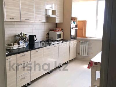 3-бөлмелі пәтер, 80 м², 3/5 қабат, 21-й мкр 37/1, бағасы: 20 млн 〒 в Актау, 21-й мкр