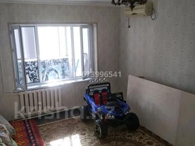 3-бөлмелі пәтер · 70 м² · 2/4 қабат, Шахабиддин 69 — Диана магазин, бағасы: 20 млн 〒 в Аксукенте