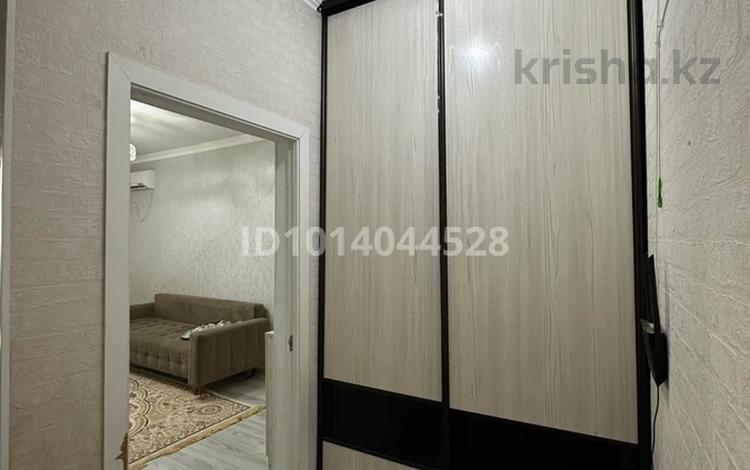 1-комнатная квартира · 40 м² · 1/6 этаж, 32А мкр 14 за 110 000 ₸ в Актау — фото 2