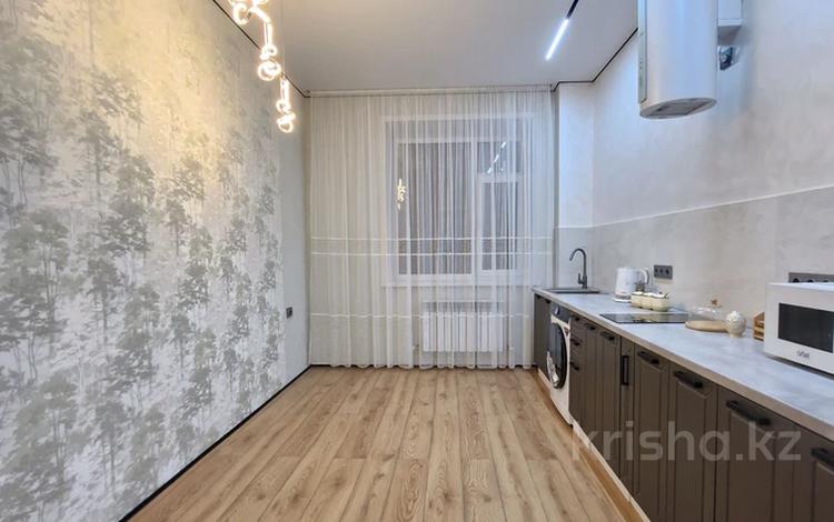 1-комнатная квартира · 56.4 м² · 1/5 этаж, ул. Александра Посмакова 64 за 39.2 млн ₸ в Семее, Красный Кордон — фото 2