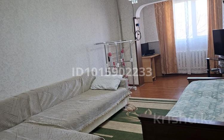 2-комнатная квартира · 54 м² · 4/5 этаж, Казыбекби 196а за 200 000 ₸ в Шымкенте, Аль-Фарабийский р-н — фото 2
