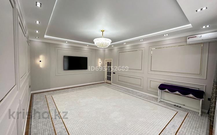 3-бөлмелі пәтер · 130 м² · 3/12 қабат, 19-й мкр, 19-й мкр Бекнұр Делюкс 33, бағасы: 59 млн ₸ в Актау — фото 21