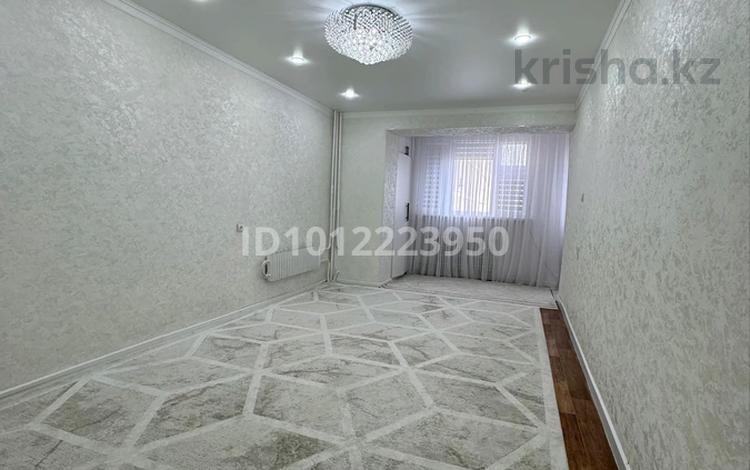 2-комнатная квартира · 55 м² · 4/9 этаж, 13-й мкр 31а за 15 млн ₸ в Актау — фото 2