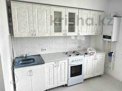 4-комнатная квартира · 105 м² · 2/5 этаж, мкр Шайкорык — Напротив рынок Кирова за 120 000 〒 в Таразе