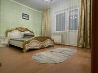 2-комнатная квартира, 76 м², 2/6 этаж посуточно, проспект Каныша Сатпаева 50Б за 13 000 〒 в Атырау
