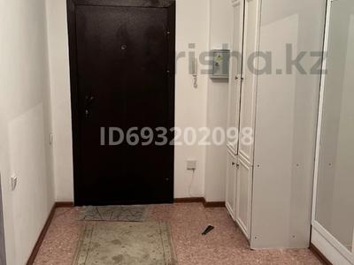 3-бөлмелі пәтер, 90 м², 5/5 қабат, Рахимбаева 27б, бағасы: 37 млн 〒 в 