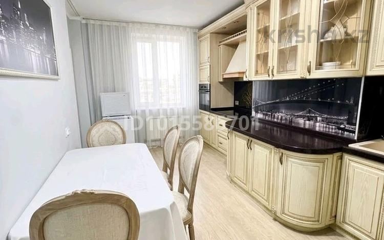 3-комнатная квартира · 90 м² · 13/24 этаж, Момышұлы 11 за 400 000 ₸ в Астане, Алматы р-н — фото 2