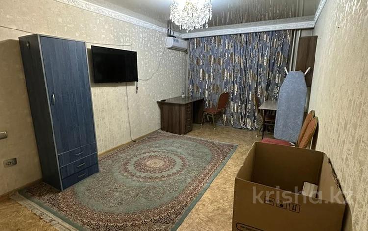 2-комнатная квартира · 40 м², мкр Алмагуль, Розыбакиева 240 за 250 000 ₸ в Алматы, Бостандыкский р-н — фото 2