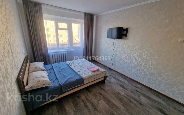 1-комнатная квартира · 33 м² · 4/5 этаж, Донентаева — Камзина за 10 000 ₸ в Аксу — фото 2