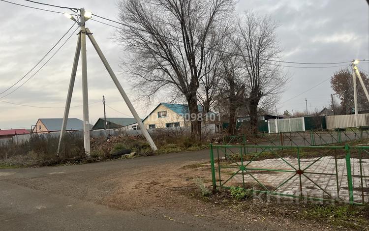 Участок · 5 соток, Еңбекші 23 — 1 школа за 4.2 млн ₸ в Аксае — фото 2