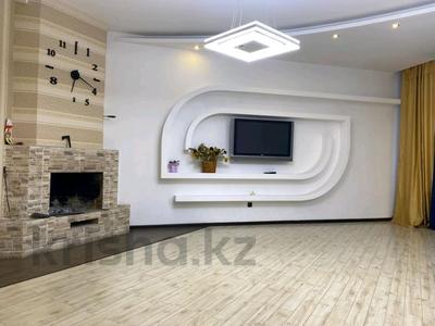 Аренда домов или дач в Алматы: Отдельный дом · 3 комнаты · 270 м², мкр Каменское плато, Оспанова за 800 000 〒 Отдельный дом · 3 комнаты · 270 м², мкр Каменское плато, Оспанова за 800 000 〒 в Алматы, Медеуский р-н