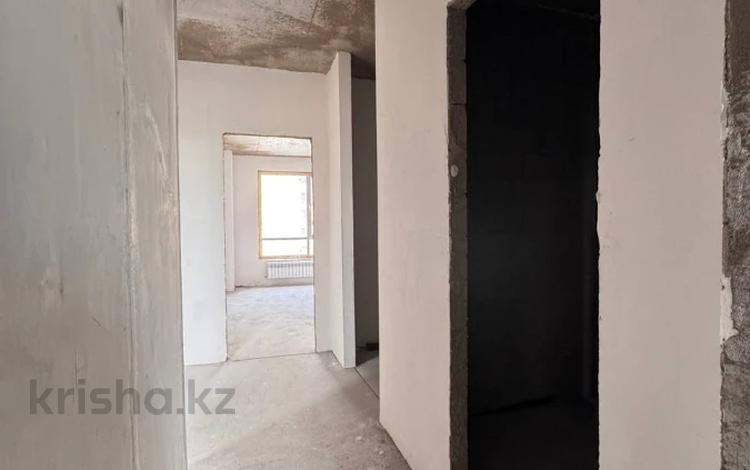 3-комнатная квартира · 88.3 м² · 9/17 этаж, мкр Юго-Восток, Республики 23/2 за 38 млн ₸ в Караганде, Казыбек би р-н — фото 2