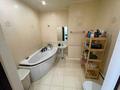 2-бөлмелі пәтер · 61 м² · 4/12 қабат, 11 ш/а., Локомотивная 7, бағасы: 21 млн ₸ в Актобе, мкр 11 — фото 8