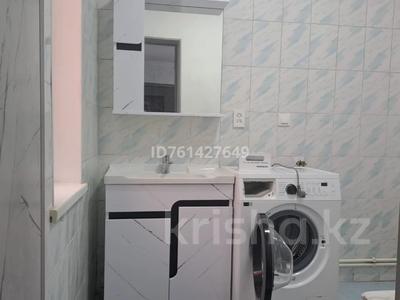 Отдельный дом · 3 комнаты · 70 м², Оразгелді Датқа 14 — Комунизм Маңғытай мешіті жаны за 100 000 〒 в Туркестане