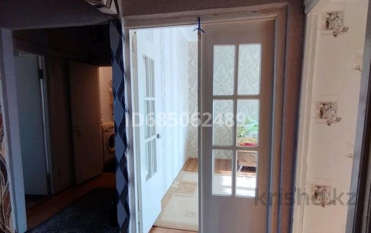 3-бөлмелі пәтер · 67 м² · 4/5 қабат, 10мкр 1, бағасы: 22 млн ₸ в Таразе — фото 2