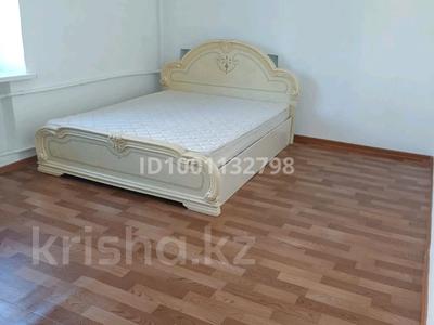 Пәтерлер в Атырауской обл.: 3-бөлмелі пәтер · 78 м² · 4/5 қабат · ай сайын, Шамина 5 — Рядом стадион Мунайшы, бағасы: 200 000 〒 3-бөлмелі пәтер · 78 м² · 4/5 қабат · ай сайын, Шамина 5 — Рядом стадион Мунайшы, бағасы: 200 000 〒 в Атырау, мкр Жилгородок
