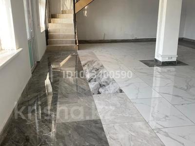 Свободное назначение, офисы, магазины и бутики, склады, общепит, медцентры и аптеки, образование, развлечения, кабинеты и рабочие места, студии · 80 м² за 250 000 ₸ в Алматы
