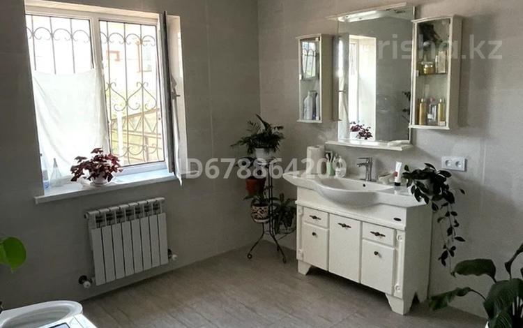 Отдельный дом · 6 комнат · 190 м² · 5 сот., Коктем за 80 млн ₸ в Кыргауылдах — фото 2