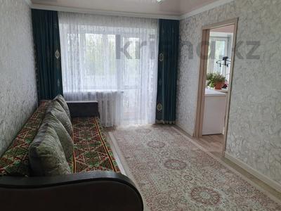 2-бөлмелі пәтер, 45 м², 5/5 қабат, мкр Новый Город, ул. Пичугина, бағасы: 15 млн 〒 в Караганде, Казыбек би р-н