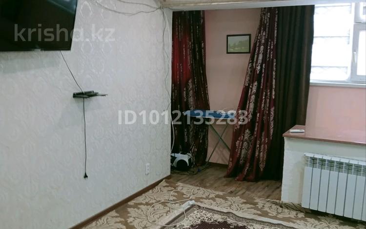 1-комнатная квартира · 50 м² · 1/10 этаж, 4-й мкр 5 за 10 000 〒 в Актау — фото 2