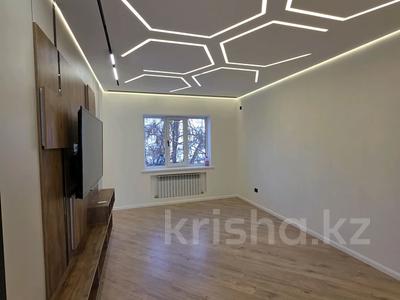 2-бөлмелі пәтер · 50 м² · 2/5 қабат, мкр Север , Мкр Север на Длит / срок 41 — ШАЯХМЕТОВА ШКОЛА 46, бағасы: 230 000 ₸ в Шымкенте, Аль-Фарабийский р-н
