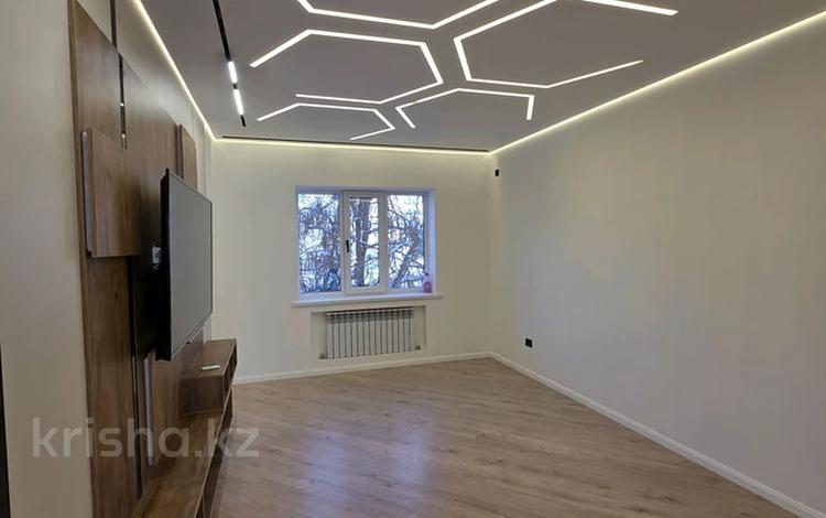 2-бөлмелі пәтер · 50 м² · 2/5 қабат, мкр Север , Мкр Север на Длит / срок 41 — ШАЯХМЕТОВА ШКОЛА 46, бағасы: 230 000 ₸ в Шымкенте, Аль-Фарабийский р-н — фото 2