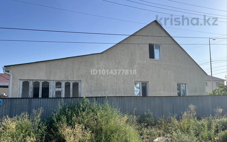 Отдельный дом · 5 комнат · 200 м² · 10 сот., Карынбаев 2 за 32 млн ₸ в Атырау, мкр Мирас — фото 2