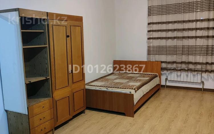 1 бөлме · 32 м² · 1/2 қабат, Алексеева 106, бағасы: 145 000 ₸ в Алматы, Алмалинский р-н — фото 2