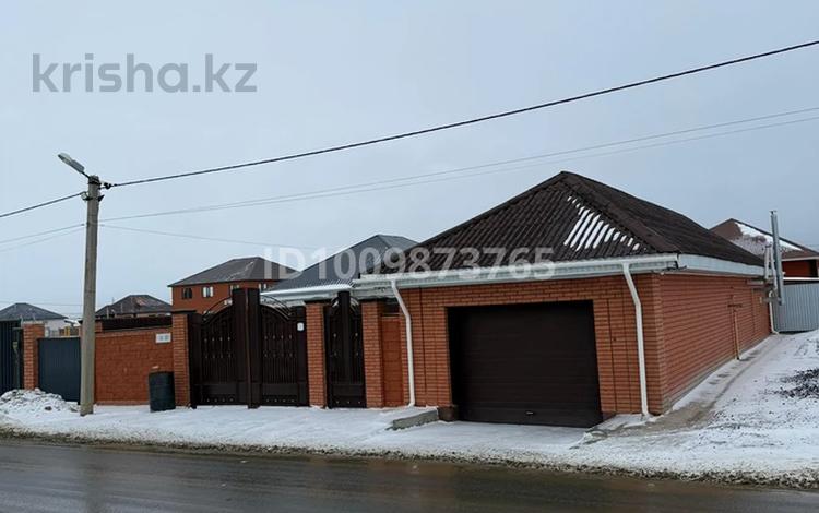 Отдельный дом · 4 комнаты · 100 м² · 7 сот., жилой массив Жанаконыс-2, Жанаконыс 2 808 за 53 млн 〒 в Актобе — фото 2