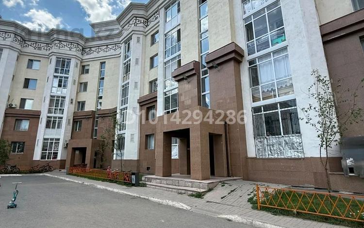 2-комнатная квартира · 56 м² · 4/5 этаж, Қайым Мухамедханова 28А — Айтматова Мухамедханова за 32 млн ₸ в Астане, Нура р-н — фото 2