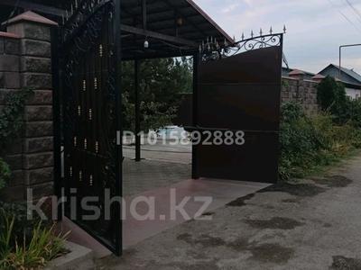Саяжай · 8 бөлме · 220 м² · 9 жүзд., Огородная 23 — Возле базара центр, бағасы: 55 млн ₸ в Боралдае (Бурундай), мкр Водник-1