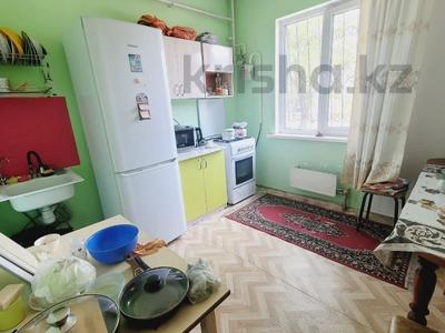 1-комнатная квартира, 40 м², 1/6 этаж, мкр Кокжиек за 17 млн 〒 в Алматы, Жетысуский р-н