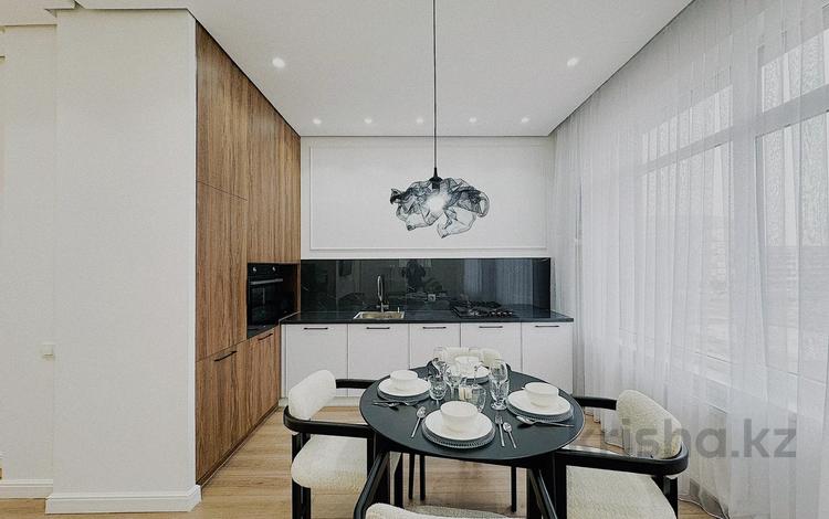 2-комнатная квартира · 68 м² · 4/9 этаж, мкр Нурсая, Абулхайр-хана 65 за 450 000 ₸ в Атырау — фото 2