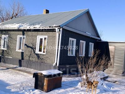 Отдельный дом · 3 комнаты · 55 м² · 10 сот., Пришахтинск, Курганская 1 — Курганская за 12 млн 〒 в Караганде, Алихана Бокейханова р-н
