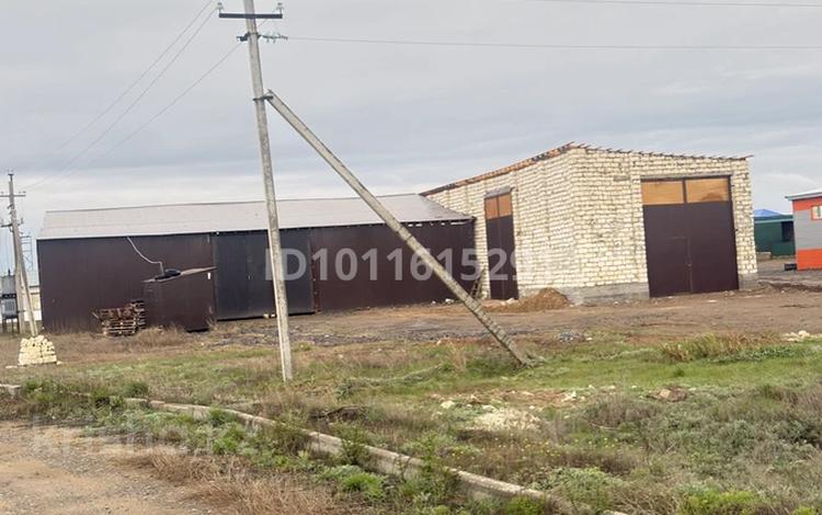 Свободное назначение, магазины и бутики, склады · 350 м² за 450 000 ₸ в Актобе — фото 2