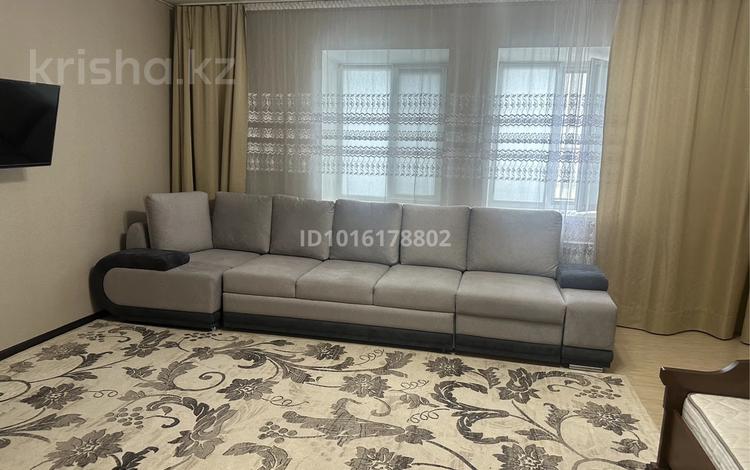 1-комнатная квартира · 67 м² · 4/10 этаж, Касым Аманжолова 32/1 — Касыма Аманжолова и Байтурсынова за 300 000 ₸ в Астане, Сарайшык р-н — фото 2