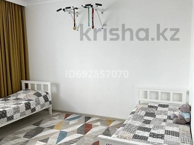 3-комнатная квартира, 71 м², 8/16 этаж, Улы Дала 80/1 — пересечение с Аль-Фараби за 39.9 млн 〒 в Астане, Есильский р-н