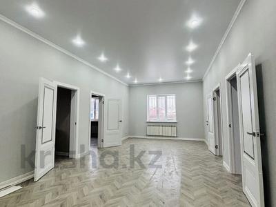 Жеке үй · 4 бөлме · 165 м² · 10 сот., жилой массив Жанаконыс-2, Жанаконыс 2 361, бағасы: 36 млн 〒 в Актобе