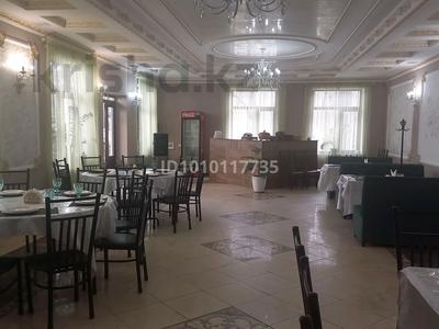 Свободное назначение, офисы, магазины и бутики, склады, общепит, медцентры и аптеки, образование, развлечения · 220 м² за 150 млн 〒 в Таразе