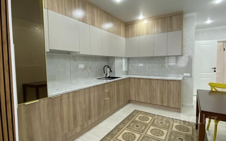2-комнатная квартира · 70 м² · 4/6 этаж, 39-й мкр. 8 за 20 млн ₸ в Актау, 18-й мкр  — фото 2