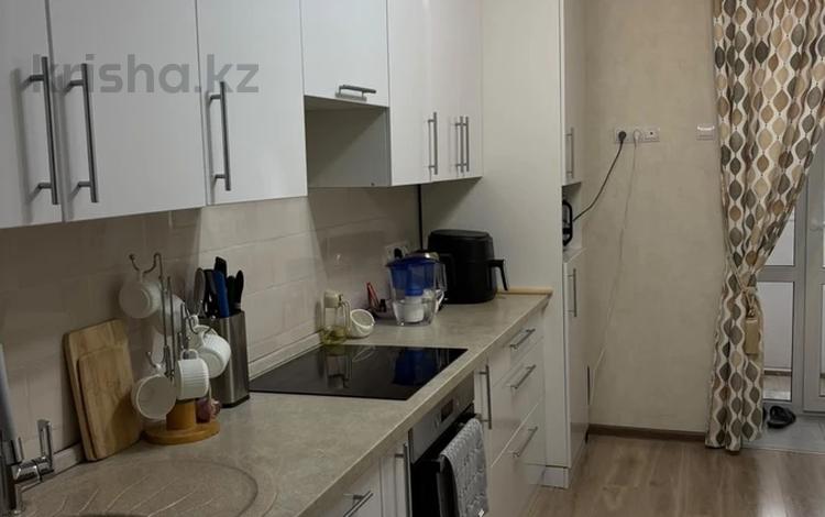 3-комнатная квартира · 92.6 м² · 8/15 этаж, Шакарима 60 за 55 млн ₸ в Семее — фото 2