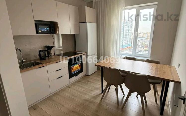 3-комнатная квартира · 70 м² · 10/16 этаж, Ауэзова 2/4 за 380 000 〒 в Алматы, Алмалинский р-н — фото 2
