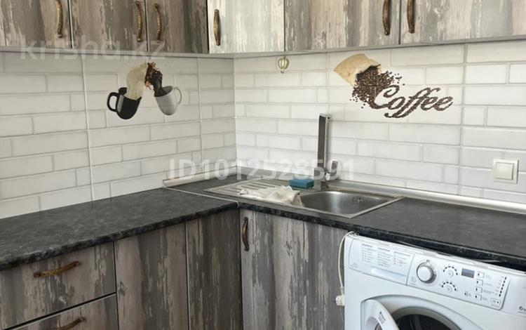 1-комнатная квартира · 40 м² · 3/4 этаж, мкр Саялы 49 за 160 000 ₸ в Алматы, Алатауский р-н — фото 2