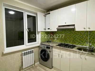 2-комнатная квартира · 50 м² · 1/5 этаж, 8-й микрорайон, 8-й микрорайон 44 — Мангелдина за 16 млн ₸ в Шымкенте, Туран р-н