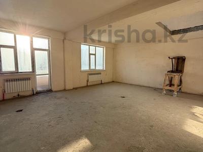 5-бөлмелі пәтер · 196.2 м² · 9/10 қабат, 17-ш/а. 104, бағасы: 58 млн ₸ в Актау, 17-й мкр