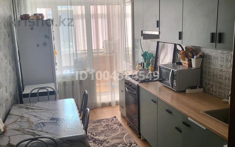 2-комнатная квартира · 53 м² · 3/5 этаж, Циолковского 2/1 — Сзади рынка Аяжан за 22.8 млн ₸ в Уральске — фото 3